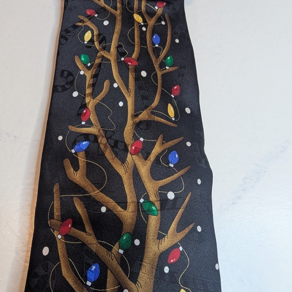 Hallmark Yule Tie Greetings Men's Reindeer Tie- NWT - Picture 4 of 7